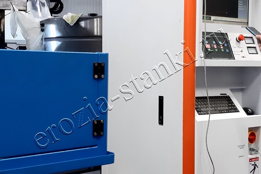 ПНР, станок DK7735 проволочно-вырезной, чужой, Самара. Июнь, 22г.